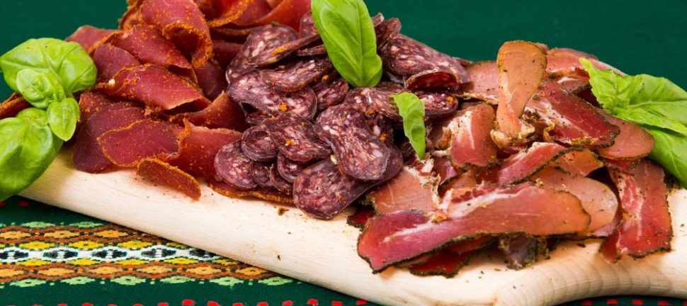 Brunch er en populær madoplevelse, der kombinerer det bedste fra både morgenmad og frokost